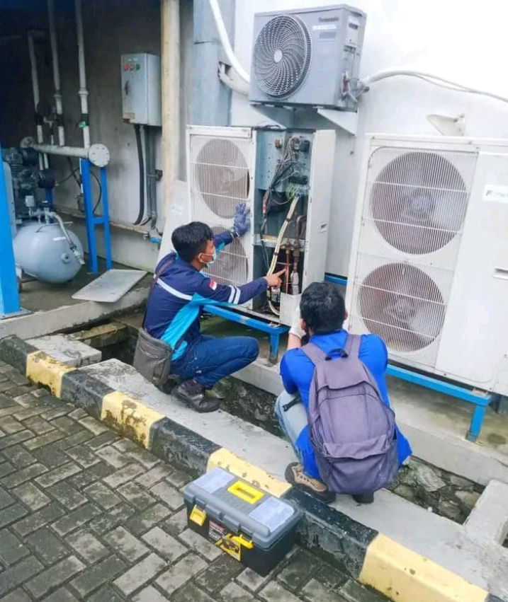 Overhaul Cleanning AC